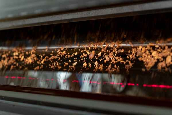 TOMRA Food to showcase its advanced sorting solutions for the pet food industry at Petfood Forum 2020